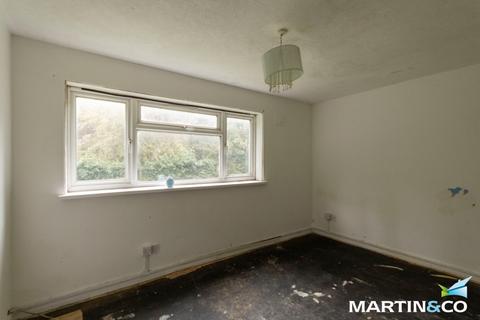 2 bedroom flat for sale, Clent Way, Bartley Green, B32