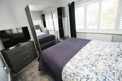 294 Kings Road, Bradford, BD2 1NR