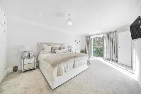 4 bedroom detached house for sale, Westfield, Surrey RH2