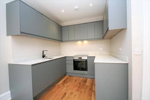 3 bedroom apartment to rent, Queen Margaret Drive, GLASGOW G20