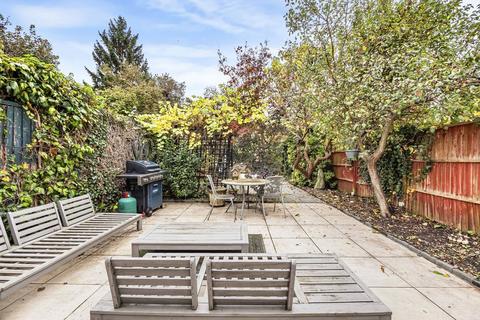 18 Newark Road, South Croydon, CR2 6HQ