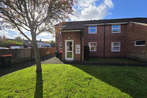 2 bedroom ground floor flat for sale, Station Road, Northwich