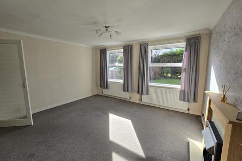 2 bedroom ground floor flat for sale, Station Road, Northwich