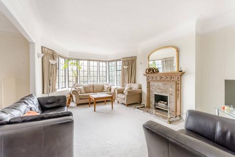 4 bedroom flat to rent, Manor Fields, Putney, London, SW15