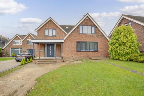 5 bedroom detached house for sale, Whincup Close, High Wycombe HP11