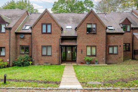 5 Chadbone Close, Aylesbury, HP20 2PS