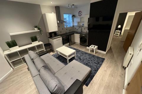 1 bedroom flat to rent, St. Swithuns Road South, Bournemouth