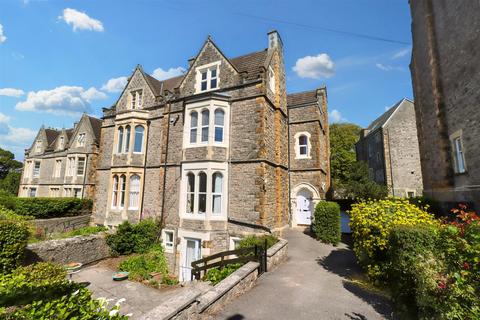 1 bedroom apartment for sale, Top floor apartment close to Hill Road, Clevedon