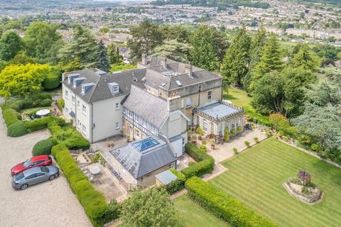 3 bedroom apartment for sale, Trossachs Drive, Bath