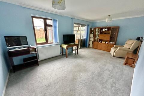 2 bedroom terraced bungalow for sale, Robert Way, Camberley GU16