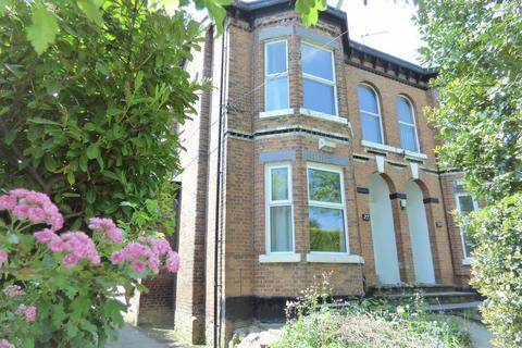 1 bedroom flat to rent, 27 Glebelands Road, Sale