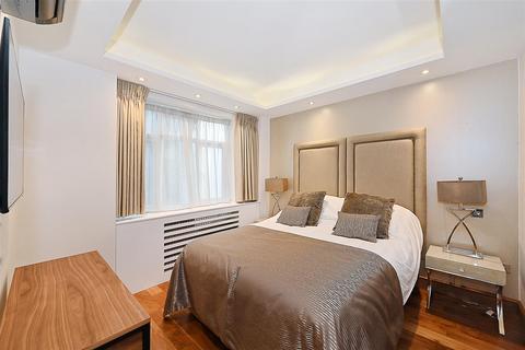 3 bedroom flat to rent, Barrie House, Lancaster Gate, Bayswater, London W2