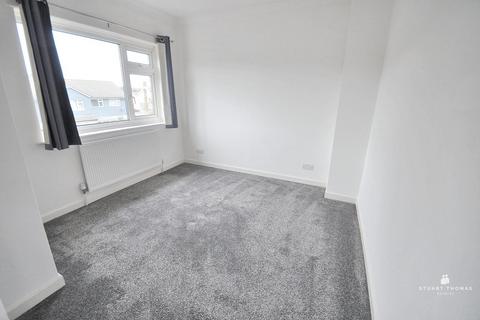 70 Broomfield, Benfleet, SS7 2SW