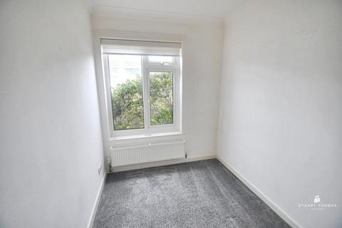 70 Broomfield, Benfleet, SS7 2SW