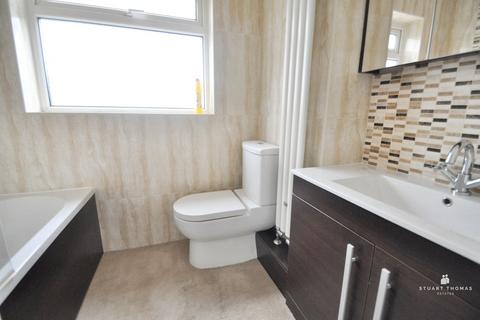 70 Broomfield, Benfleet, SS7 2SW