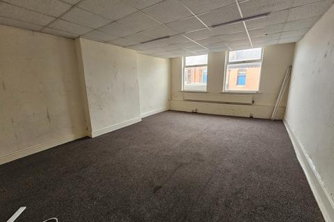 Property to rent, Market Street, Heywood, OL10 1HT