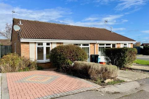 2 bedroom detached bungalow for sale, The Cullerns, Highworth SN6