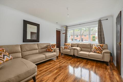 2 bedroom apartment for sale, Cambridge Road, Sandhurst GU47