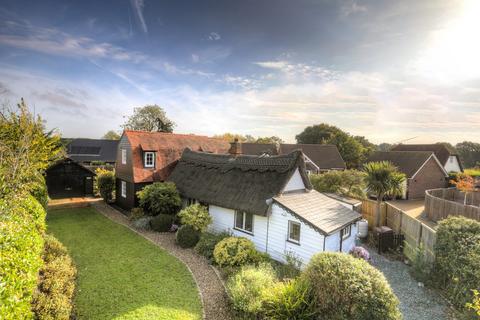 3 bedroom cottage for sale, Surrey Lane, Tiptree