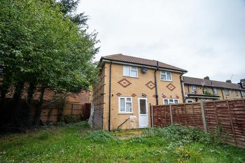 3 bedroom end of terrace house for sale, Boundary Close, Norwood Green