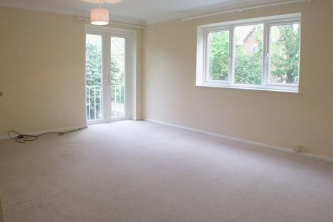 2 bedroom flat for sale, Langley Road, Watford