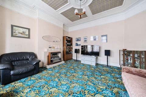 3 bedroom end of terrace house for sale, Maidstone Road, Bounds Green N11