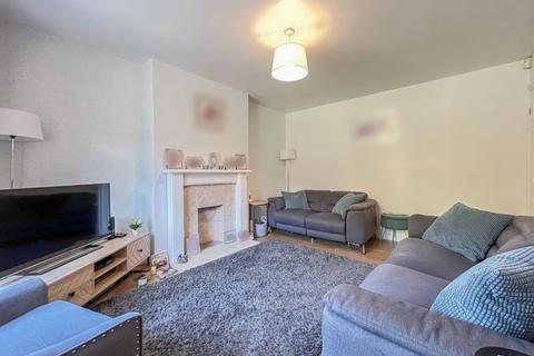 6 Welney Gardens, Pendeford, Wolverhampton, WV9 5RY