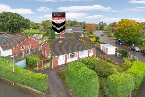 2 bedroom semi-detached bungalow for sale, Coniston Avenue, Congleton