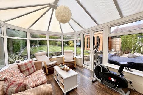 23 Bradgate Drive, Sutton Coldfield, B74 4XG