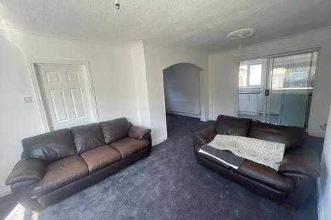 2 bedroom terraced house to rent, Clynes Road, Middlesbrough