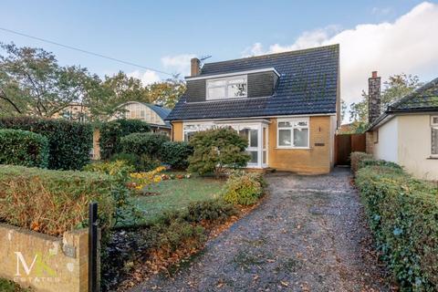 3 bedroom chalet for sale, Woodbury Avenue, Bournemouth BH8