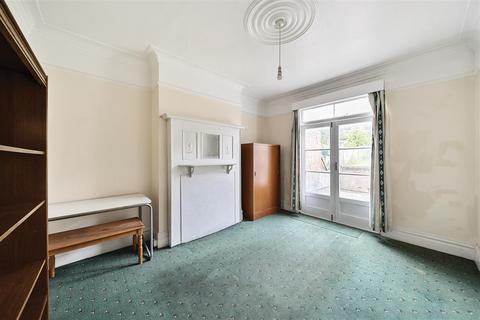 39 Dagmar Avenue, Wembley, HA9 8DG