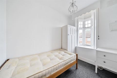 39 Dagmar Avenue, Wembley, HA9 8DG