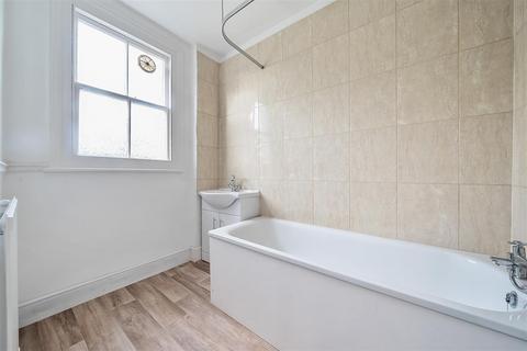 39 Dagmar Avenue, Wembley, HA9 8DG