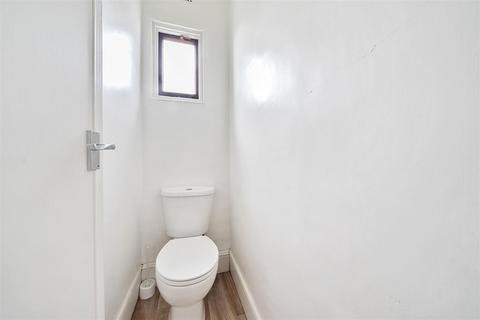 39 Dagmar Avenue, Wembley, HA9 8DG