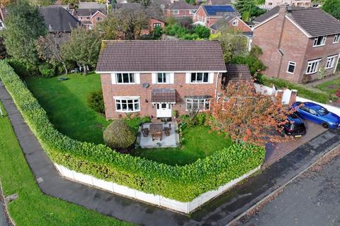 4 bedroom detached house for sale, Fermain Close, Seabridge