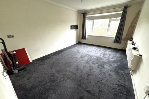 1 bedroom maisonette for sale, Waterside Close, Northolt