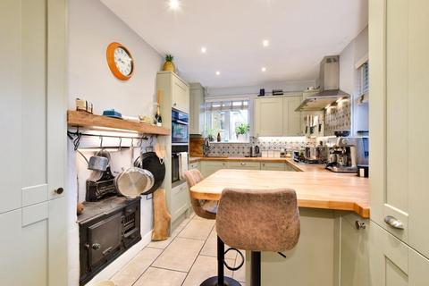 3 bedroom terraced house for sale, Bellingdon Road, Chesham