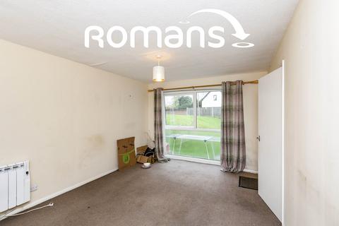 2 bedroom flat to rent, Hale Court, Farnham