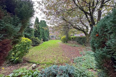 4 bedroom detached house for sale, Holmes Chapel Road, Congleton