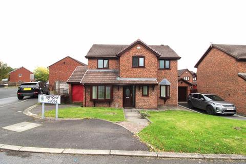 4 bedroom detached house for sale, Bryony Close, Manchester M28