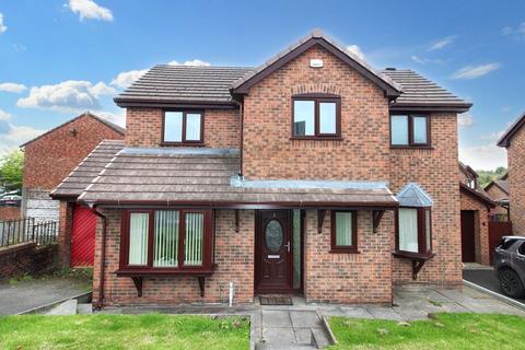 4 bedroom detached house for sale, Bryony Close, Manchester M28