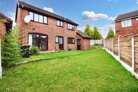 4 bedroom detached house for sale, Bryony Close, Manchester M28