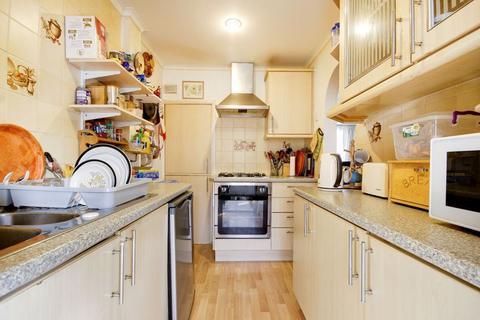 2 bedroom terraced house for sale, Stowe Gardens, Edmonton