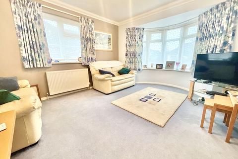 3 bedroom property for sale, Verwood Crescent, Bournemouth