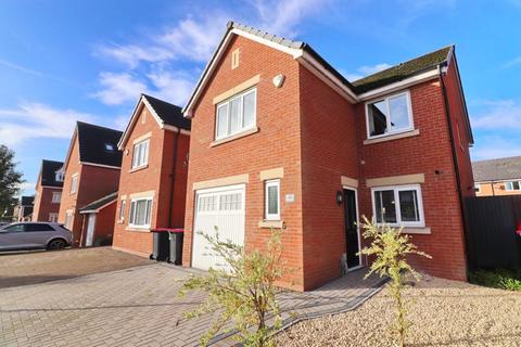 4 bedroom detached house for sale, Moss Lane, Manchester M28