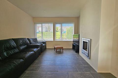 10 Barrie Crescent, Bodmin, PL31 1BN