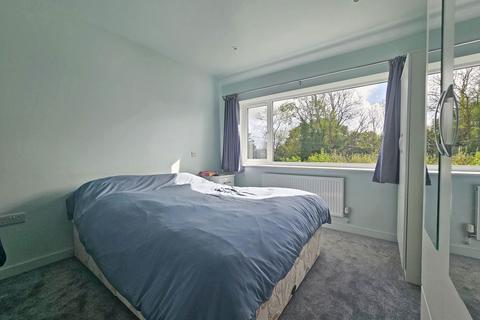 10 Barrie Crescent, Bodmin, PL31 1BN