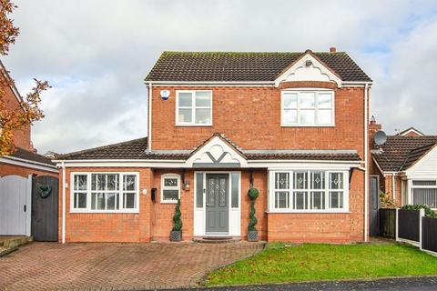 3 bedroom detached house to rent, Rowan Drive, Rugeley WS15