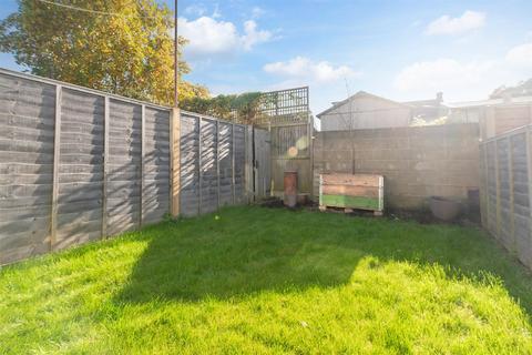 16 Coombe Road, Gravesend, DA12 5PB